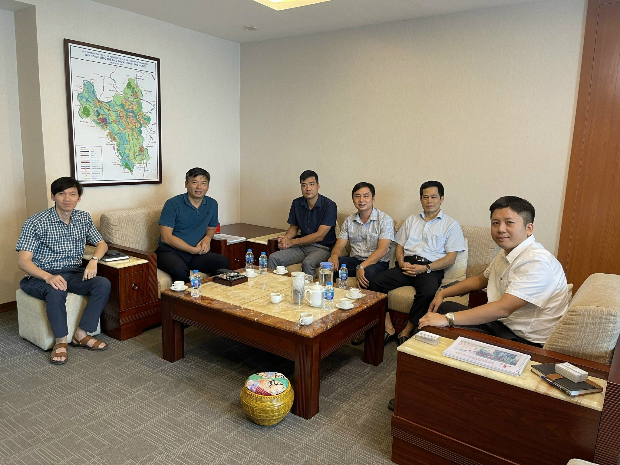 Lãnh đạo công ty làm việc với lãnh đạo Tổng công ty Thăng Long - CTCP